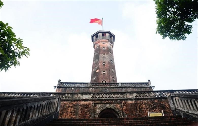 Image result for Kỳ Đài thành Thăng Long